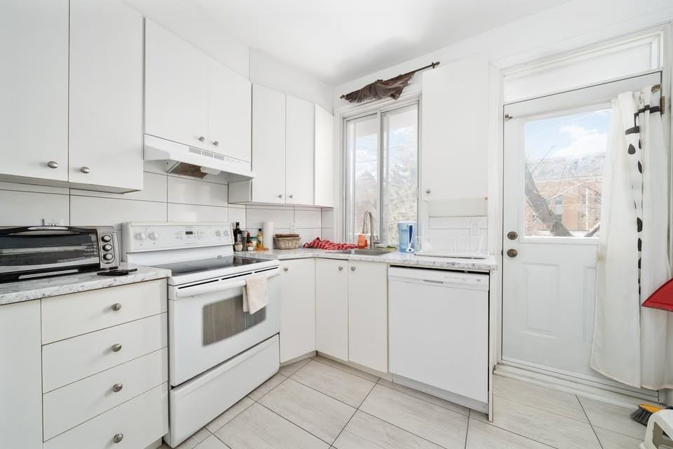 2024 Rue Montcalm - Photo 5 of 15