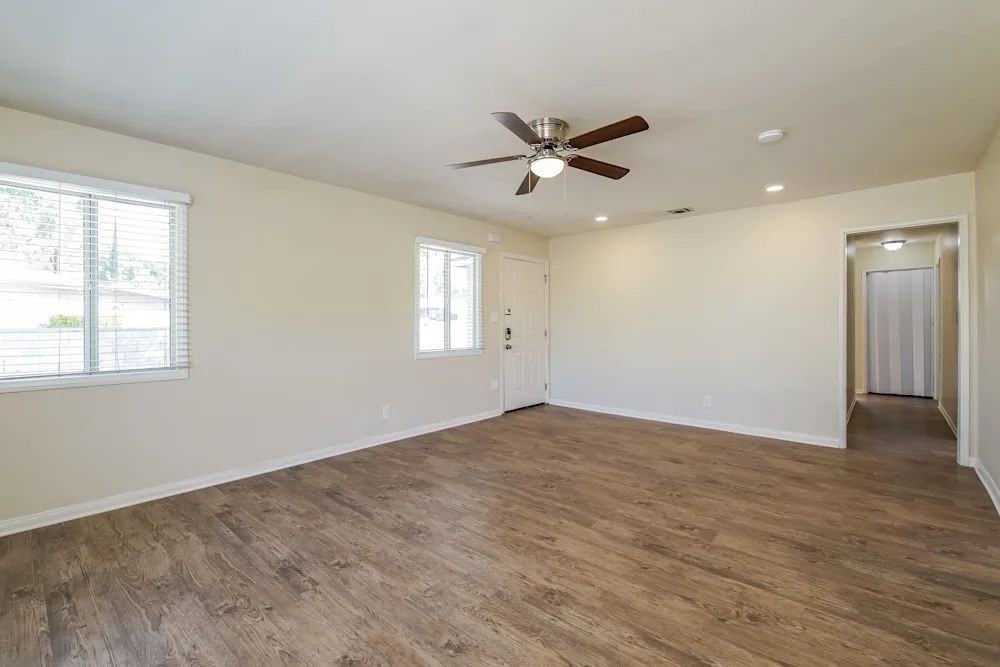 10859 Vena Ave #NA - Photo 2 of 8