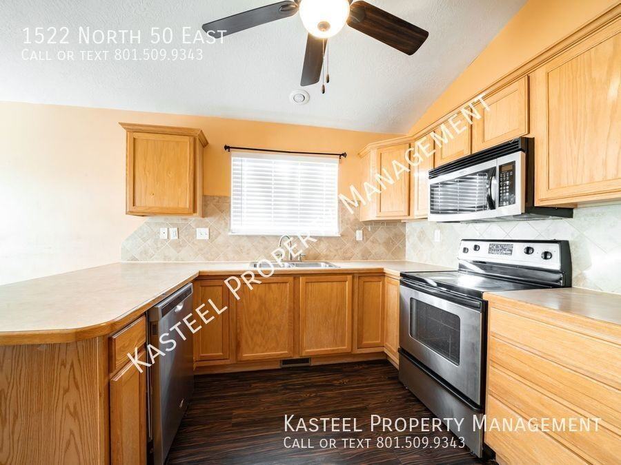 1522 N 50 E - Photo 2 of 22