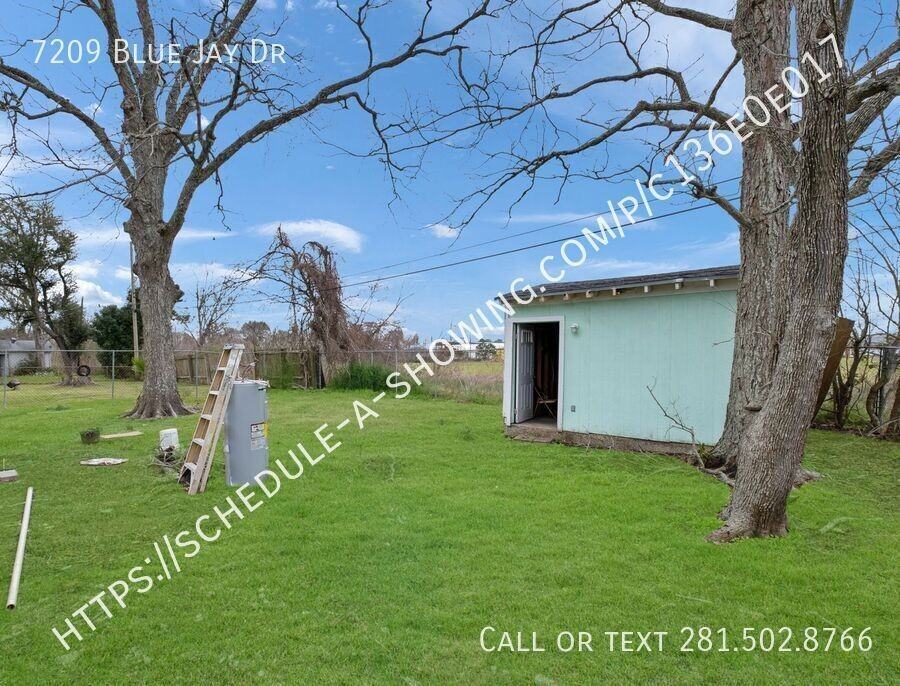 7209 Bluejay Dr - Photo 3 of 26