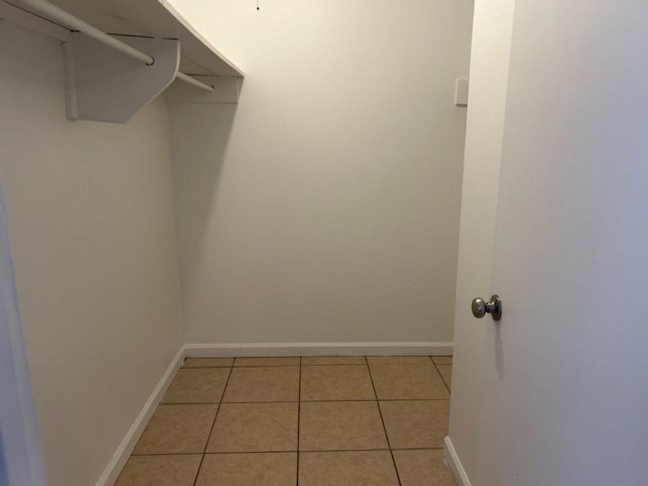 250 Cypress Lane - Photo 7 of 49
