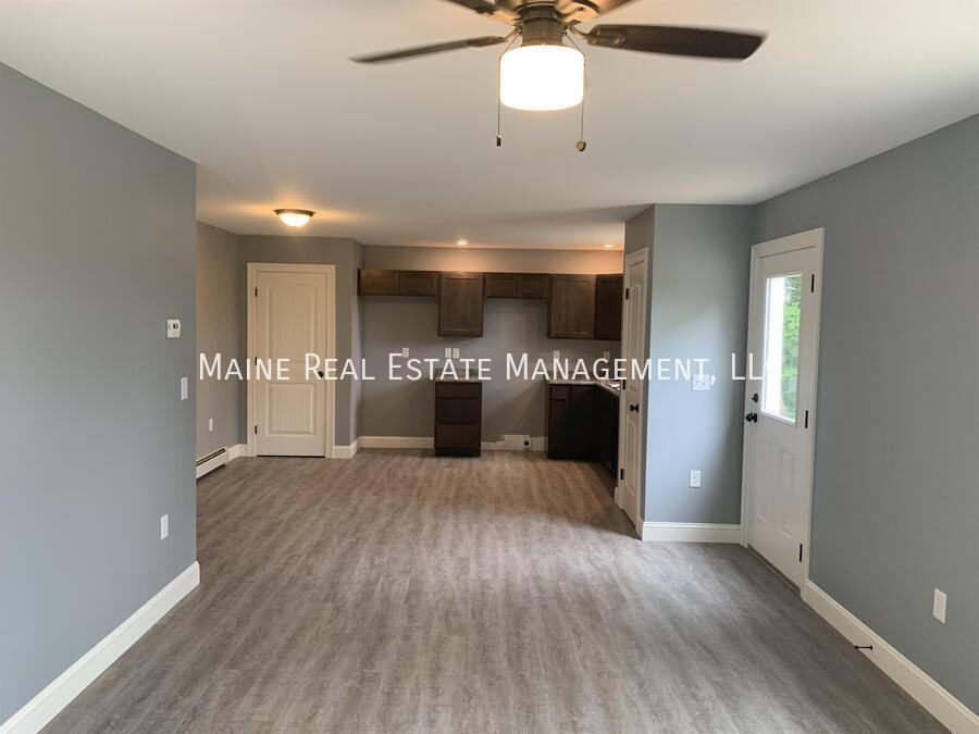 9 Twin Oak Dr - Photo 2 of 24