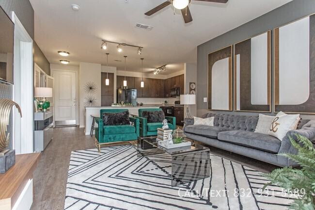 Auburn Knoll Ave #HLH - Photo 5 of 13