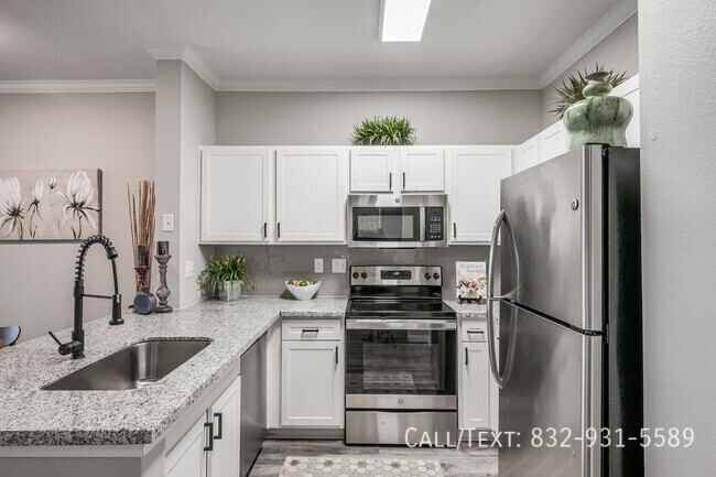 1000 Eldridge Pkwy #WE1