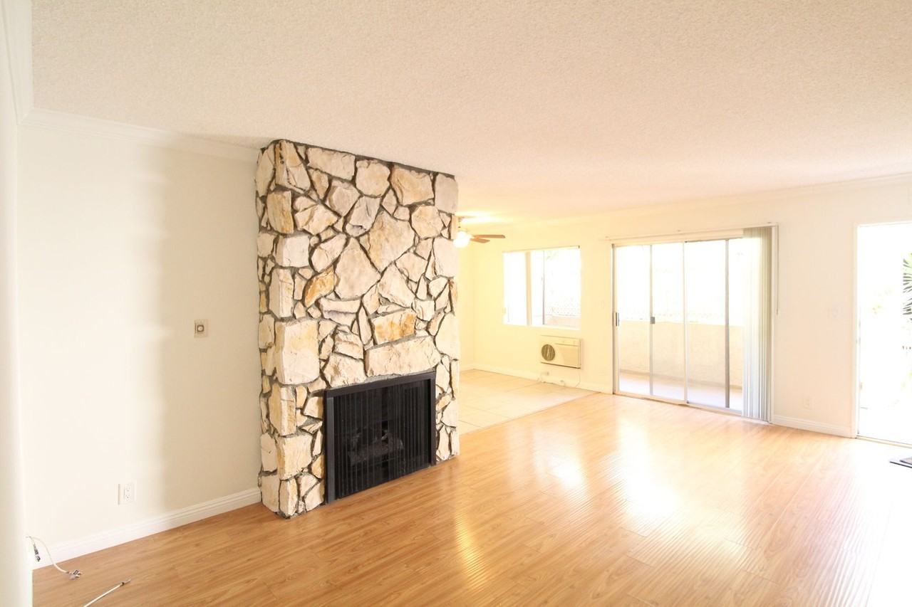 1530 S. Saltair Ave - Photo 2 of 13