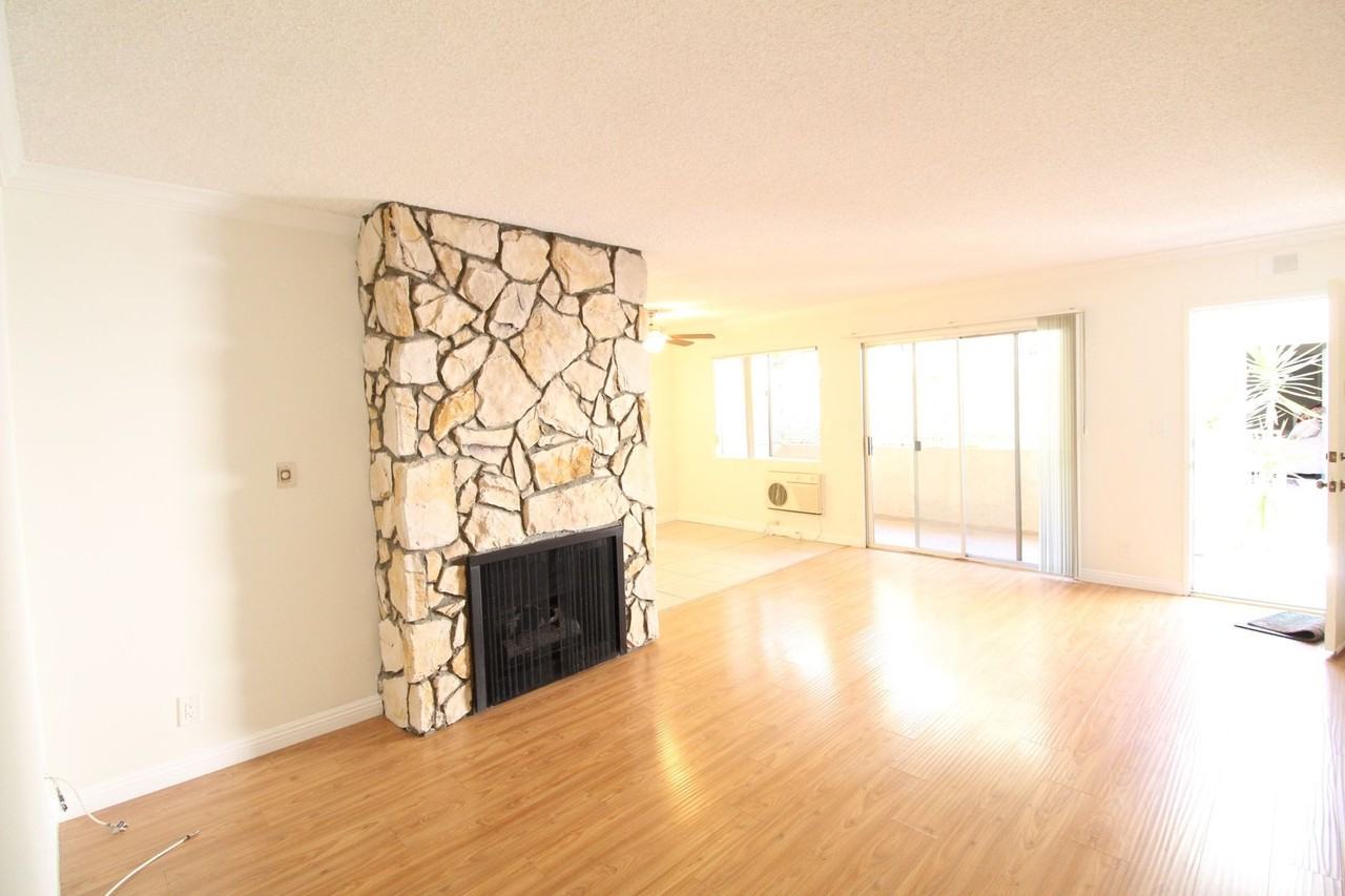 1530 S. Saltair Ave - Photo 3 of 13