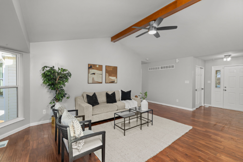 4409 Raven Pt - Photo 2 of 35