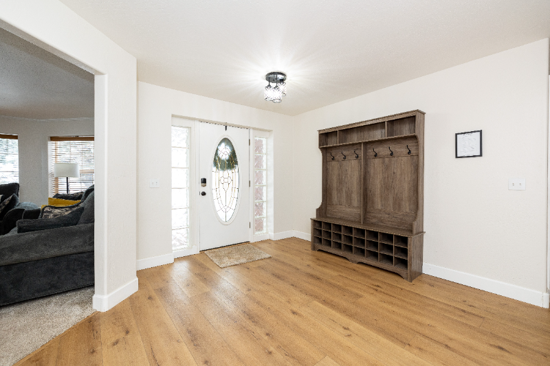 2596 S Cliffview St - Photo 2 of 19