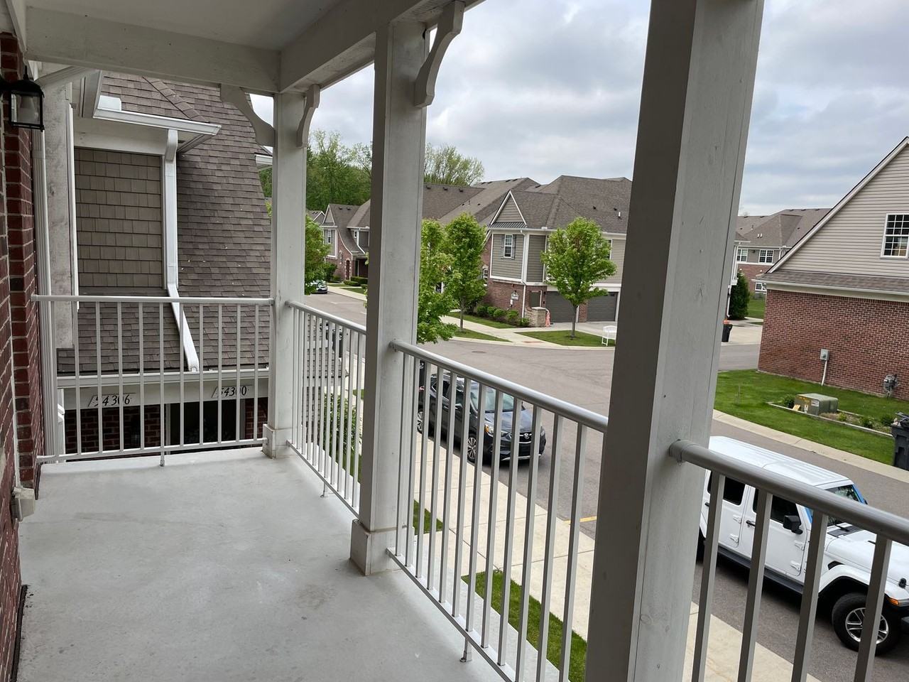 8596 Grove Dr - Photo 7 of 27