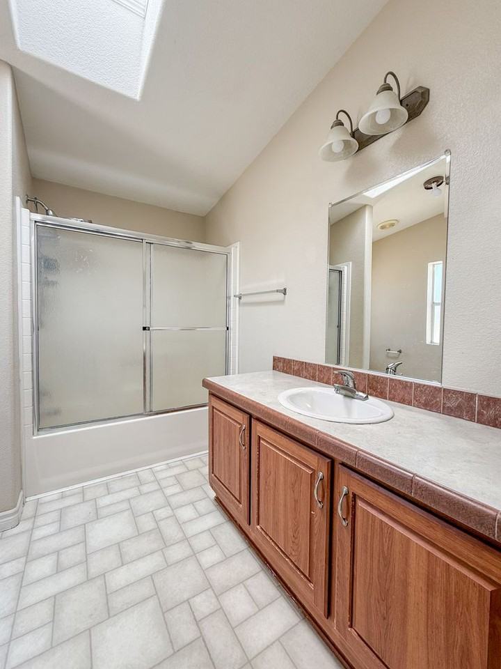 74804 Amboy Rd - Photo 6 of 27