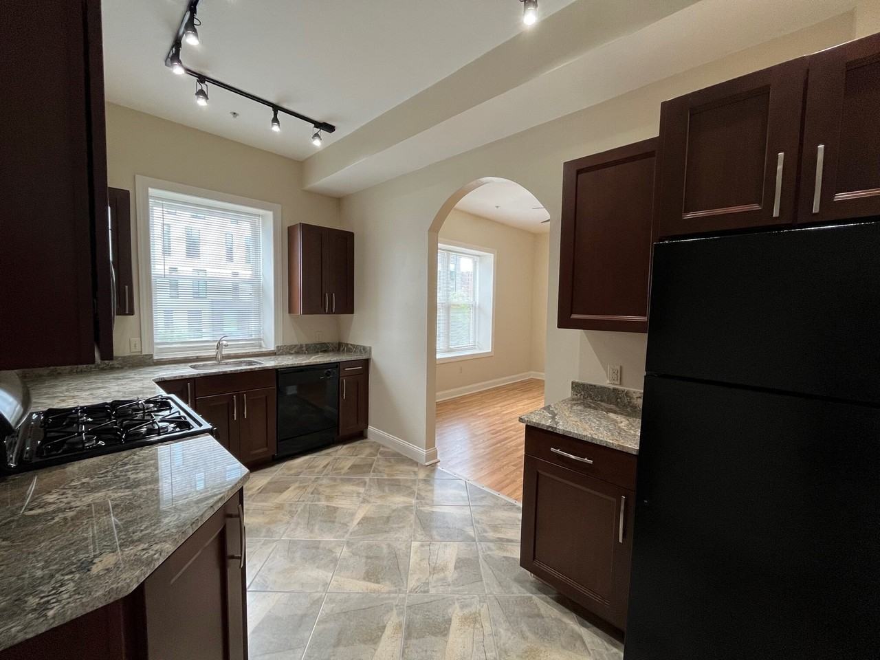 Baum 5511 - Photo 2 of 18