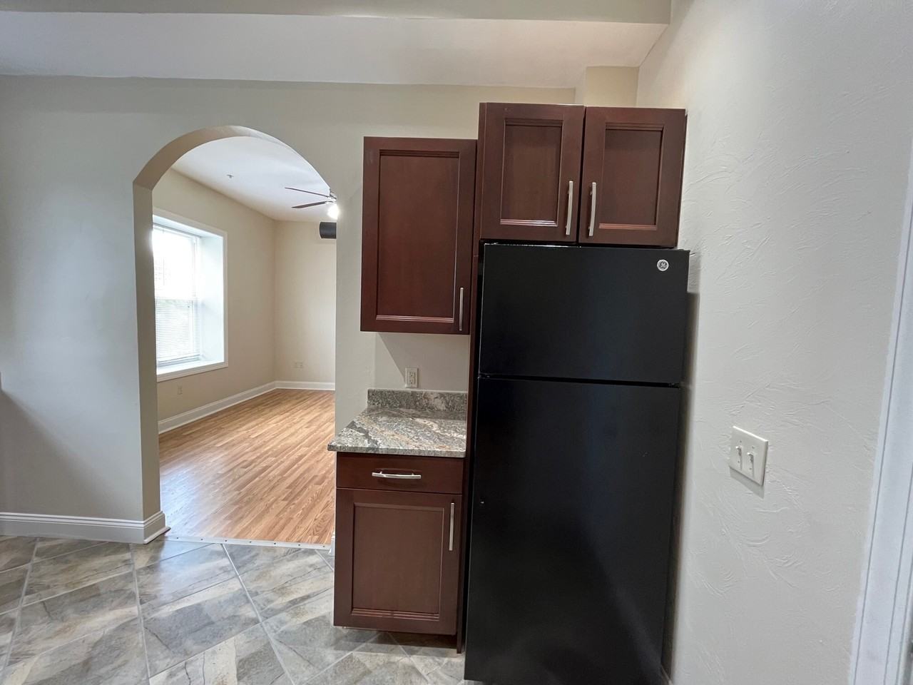 Baum 5511 - Photo 3 of 18