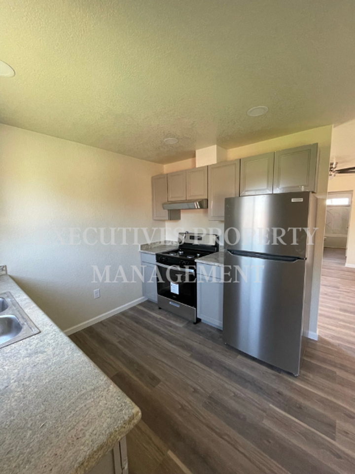 1690 Stretch Rd - Photo 4 of 16