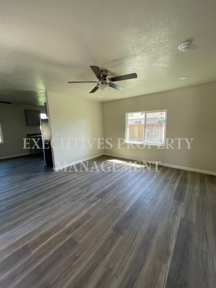1690 Stretch Rd - Photo 7 of 16