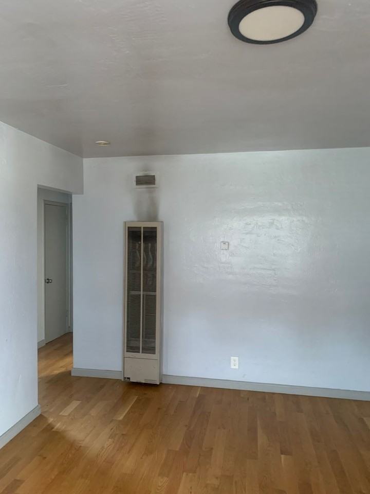 2400 35th Ave - Photo 3 of 11