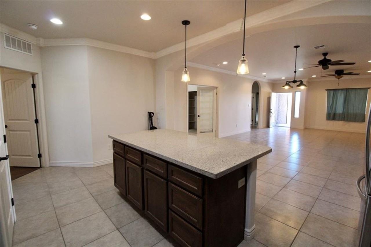 8218 E Paraiso Pkwy - Photo 2 of 18