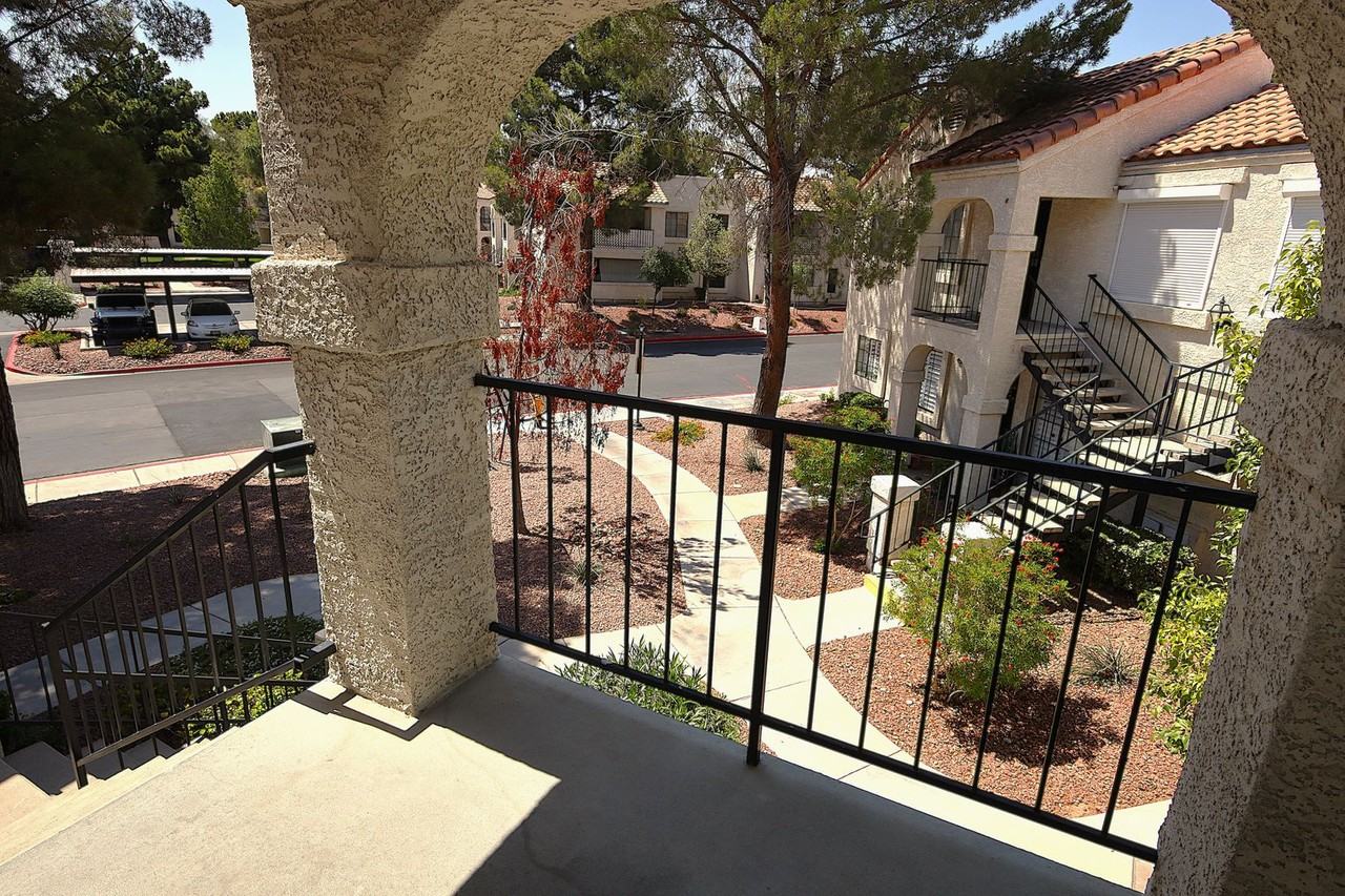 4742 Nara Vista Way #203 - Photo 4 of 17