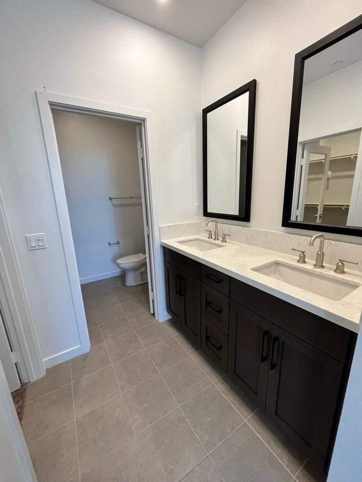 510 S Cleveland St - Photo 2 of 12