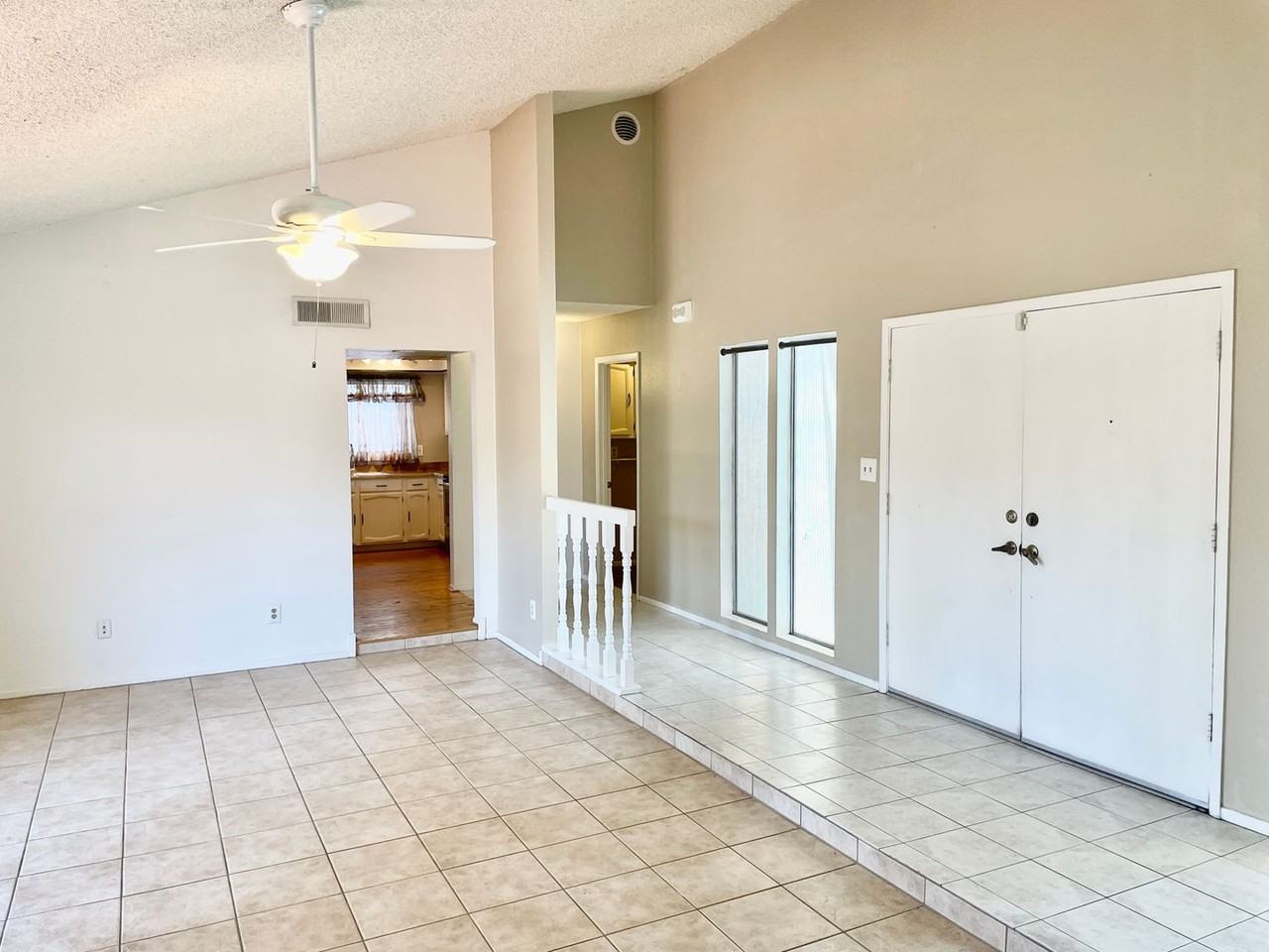 2410 W Evans Dr - Photo 6 of 28