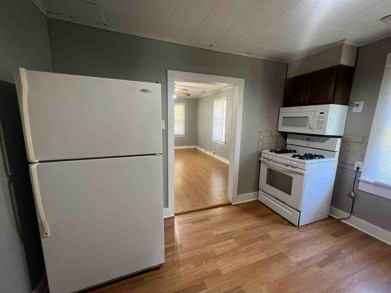 120 S Patterson Ave - Photo 6 of 15