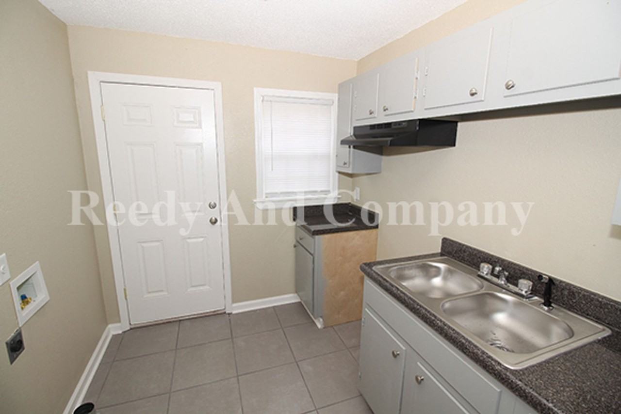 93 Eastview Drive - Photo 6 of 14