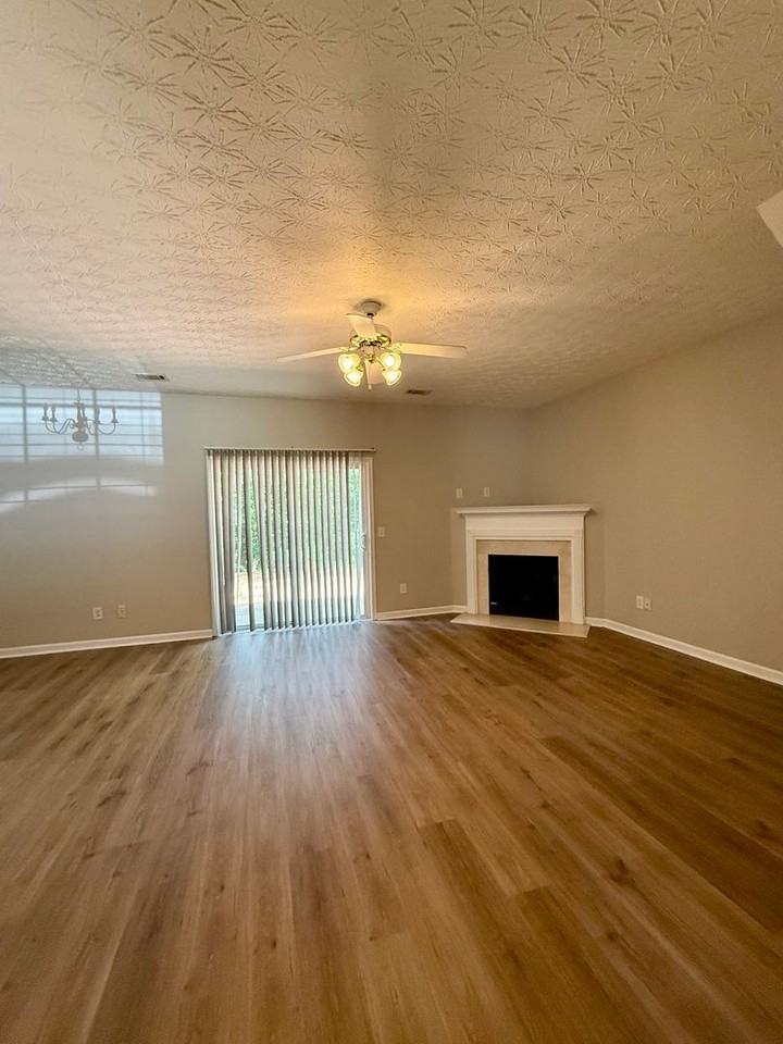 69 Pearl Chambers Drive - Photo 3 of 20