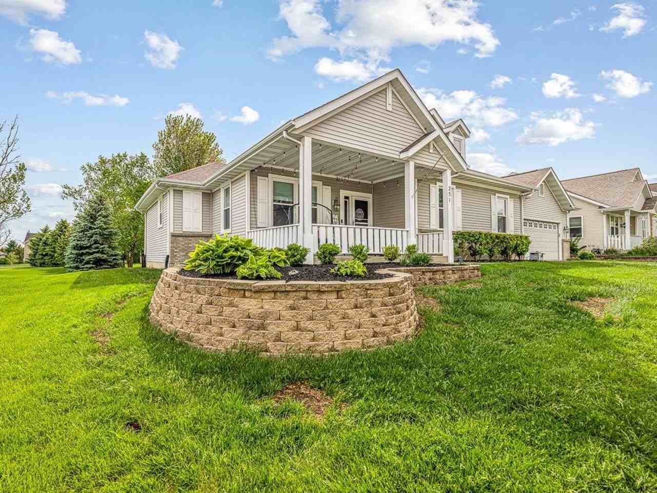 251 Ashbourne Dr - Photo 3 of 3