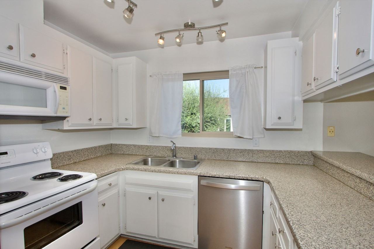 317 Stage Coach Rd - Photo 3 of 22