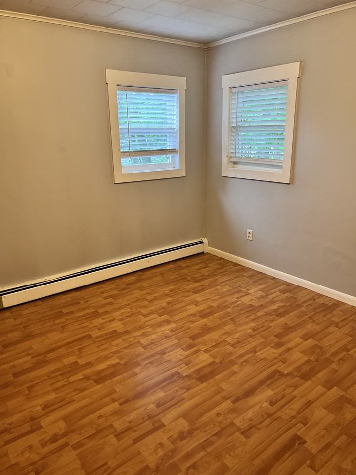 35 Forest Avenue - Photo 3 of 16