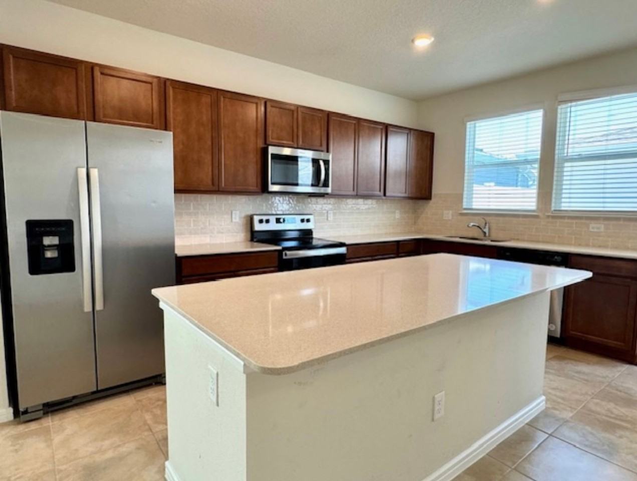 10473 Folly Beach Rd - Photo 3 of 42