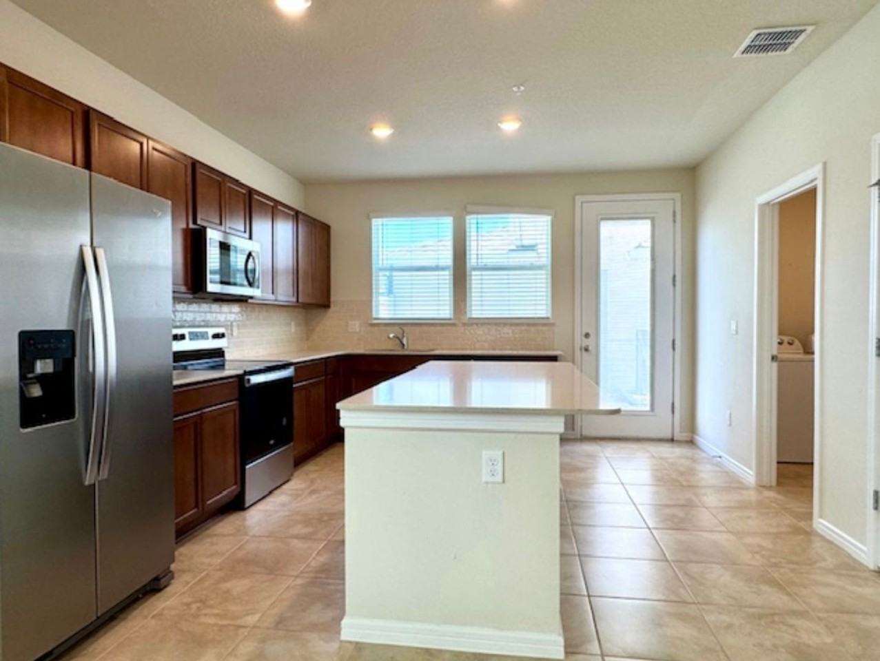 10473 Folly Beach Rd - Photo 5 of 42