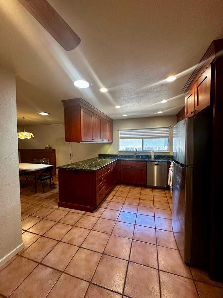 1349 Camphor Ln - Photo 5 of 32