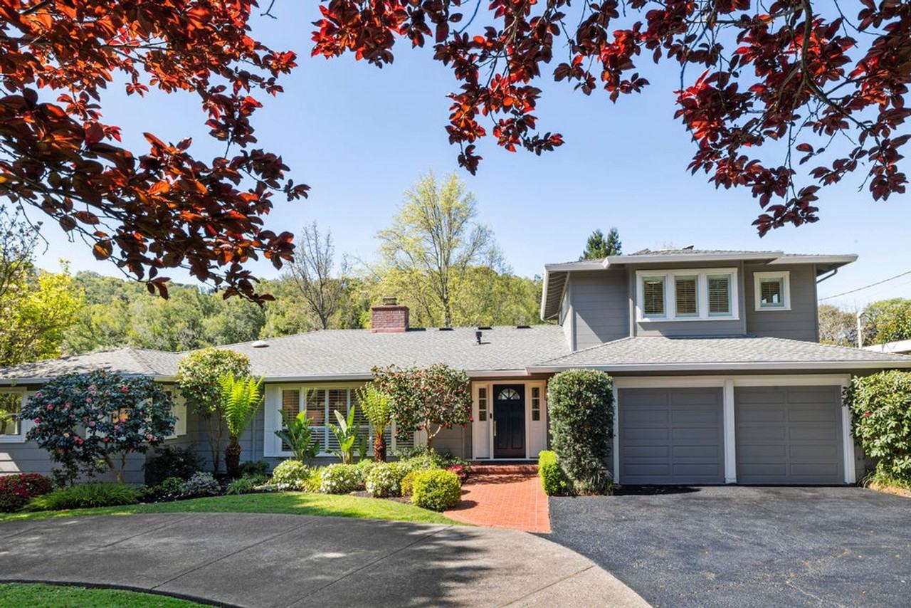 1321 Butterfield Rd - Photo 3 of 47