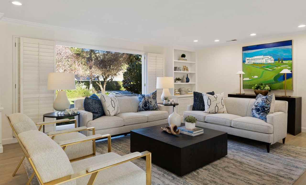 1321 Butterfield Rd - Photo 7 of 47