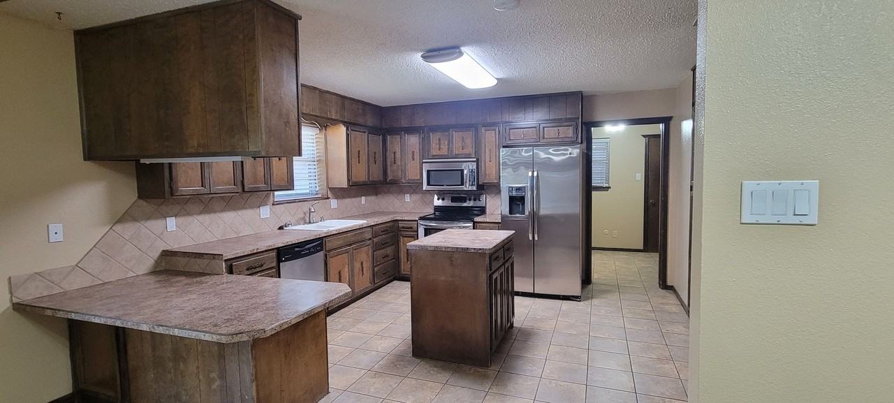 1412 Wilshire Blvd - Photo 6 of 29