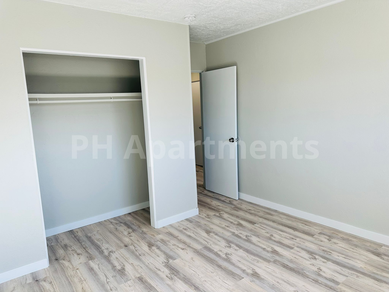 1350 North Moline Street - Photo 5 of 44