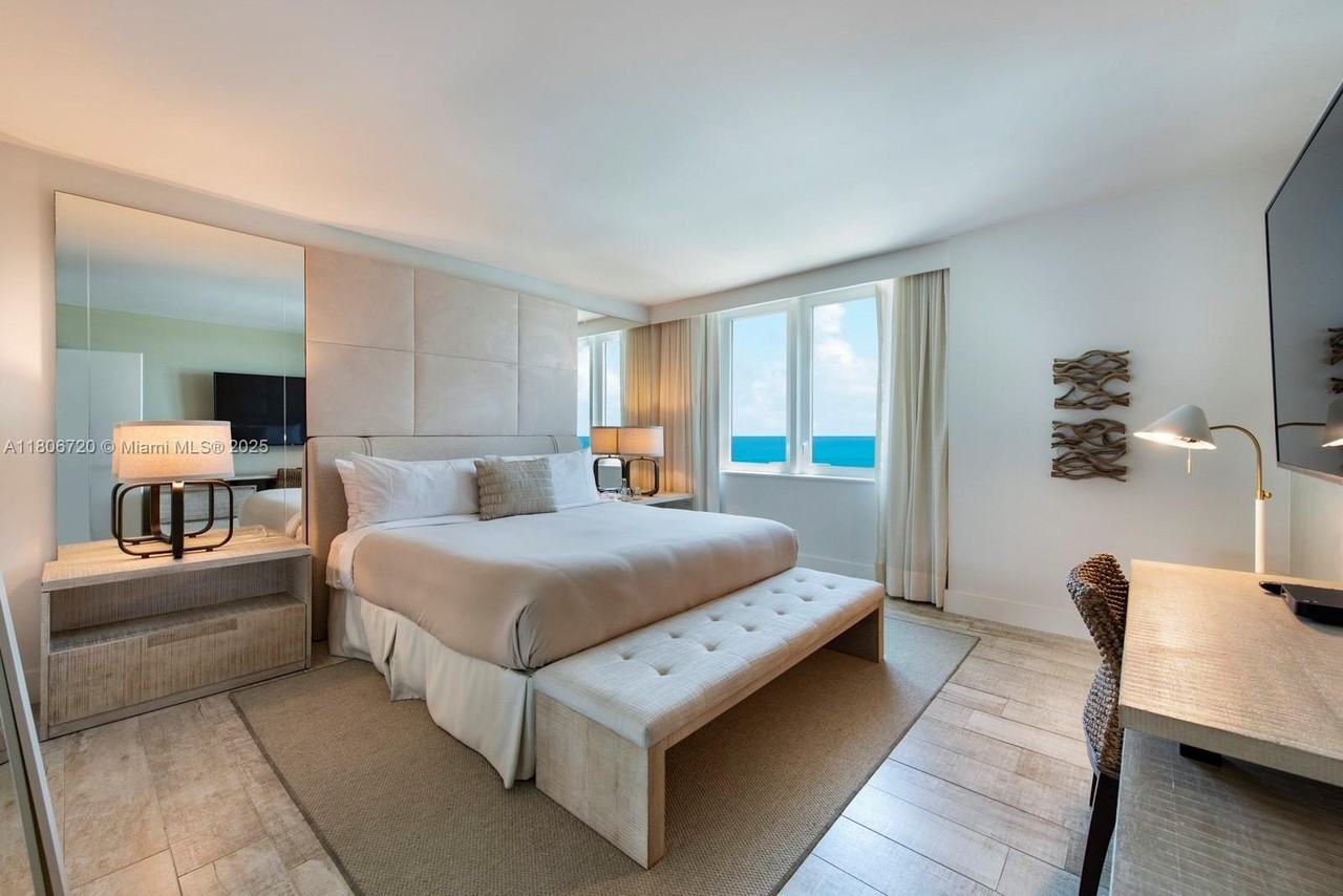 102 24th St #1012 - Photo 4 of 18