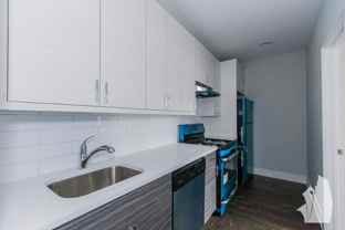 3915 N Janssen Ave - Photo 1 of 1