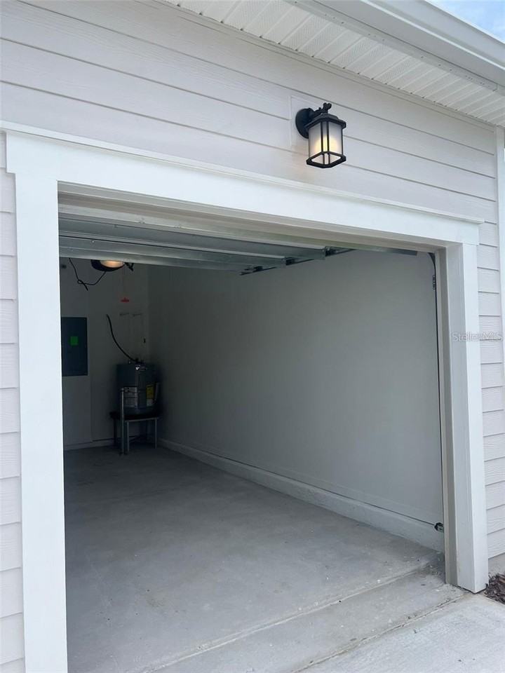 7597 Stone Creek Trl - Photo 4 of 29