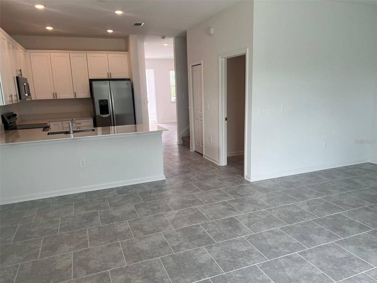 7597 Stone Creek Trl - Photo 5 of 29