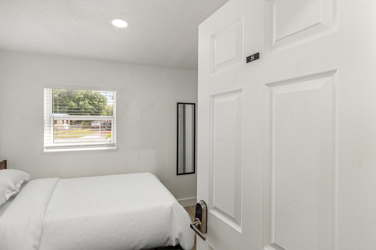 Kozart St - Photo 3 of 4