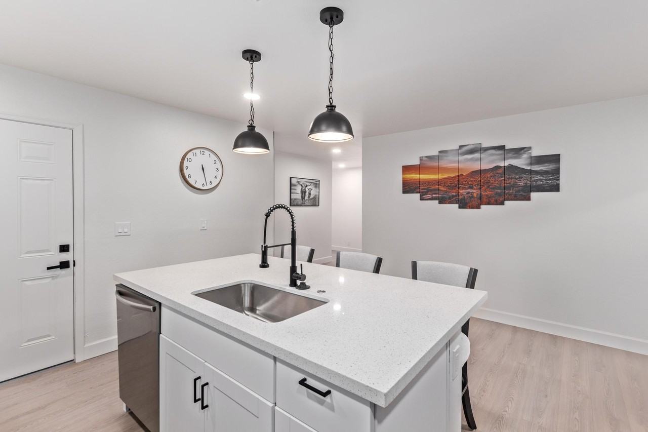 E Garnet Ave - Photo 3 of 7