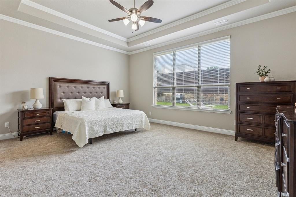 1100 Circle J Trl - Photo 5 of 33