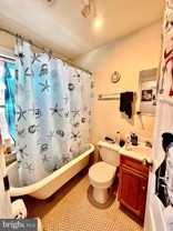 253 W Hansberry St #3R - Photo 1 of 1