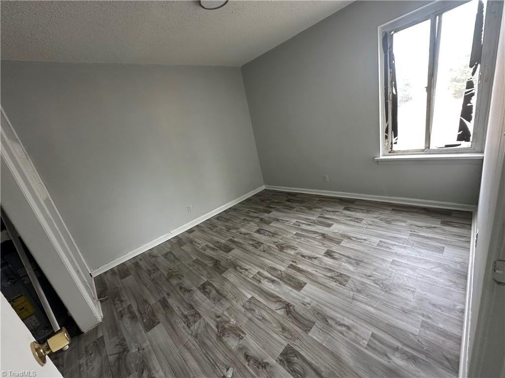 1205 Hutton St - Photo 5 of 9