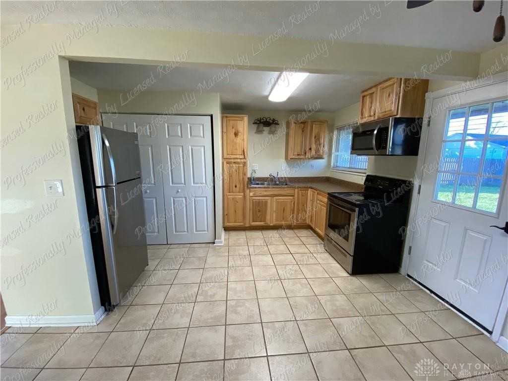 4839 Powell Rd - Photo 5 of 20