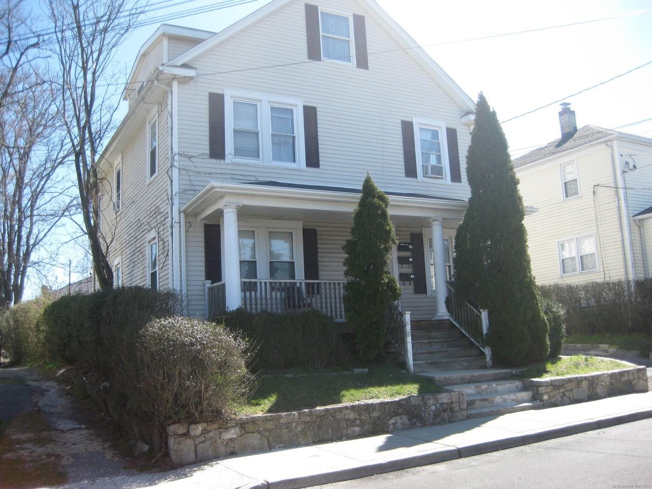 56 Horton St ##2 - Photo 4 of 8