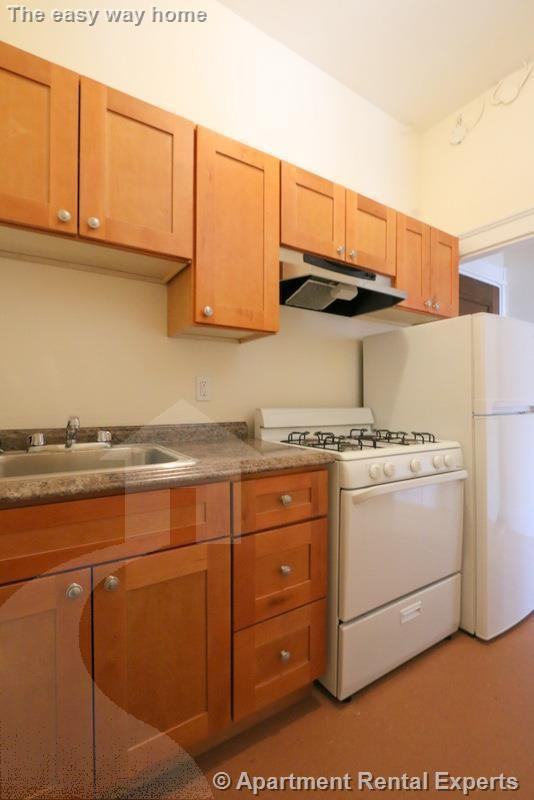 2 Ware St #101 - Photo 3 of 6