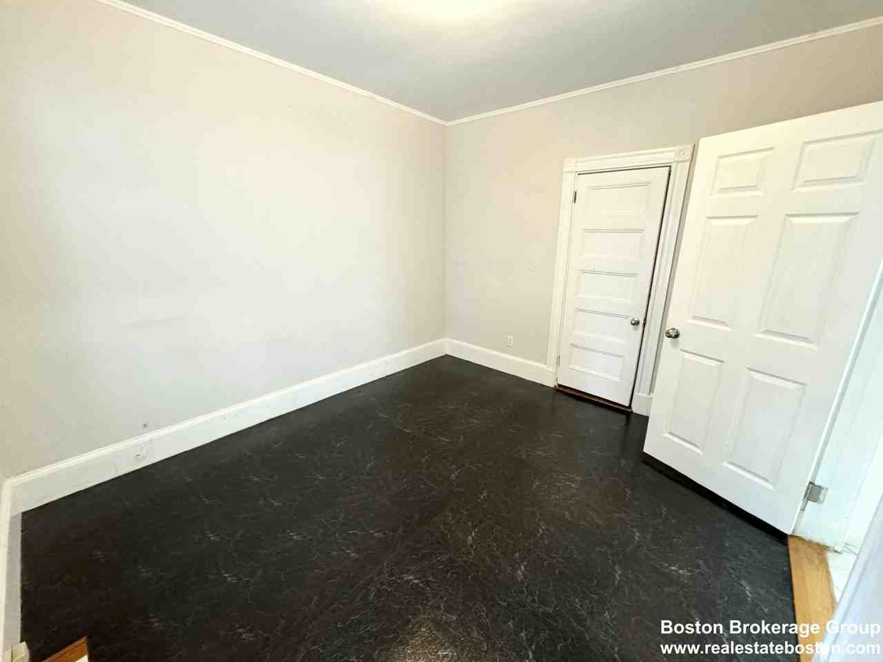 61 Crescent Ave #1 - Photo 5 of 7