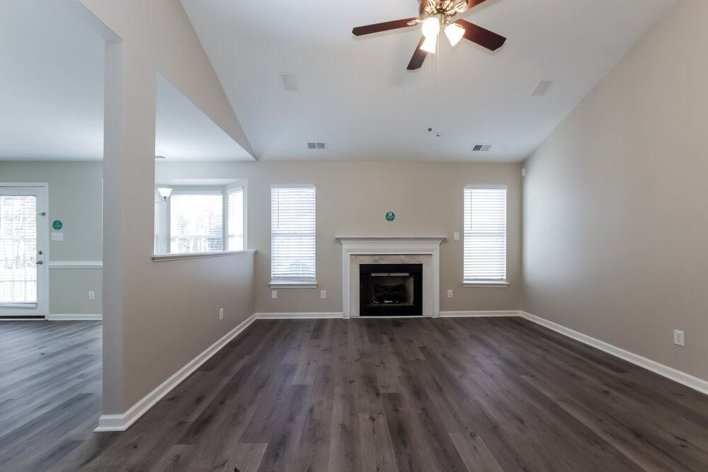 6222 Spanish Moss Ln - Photo 4 of 17
